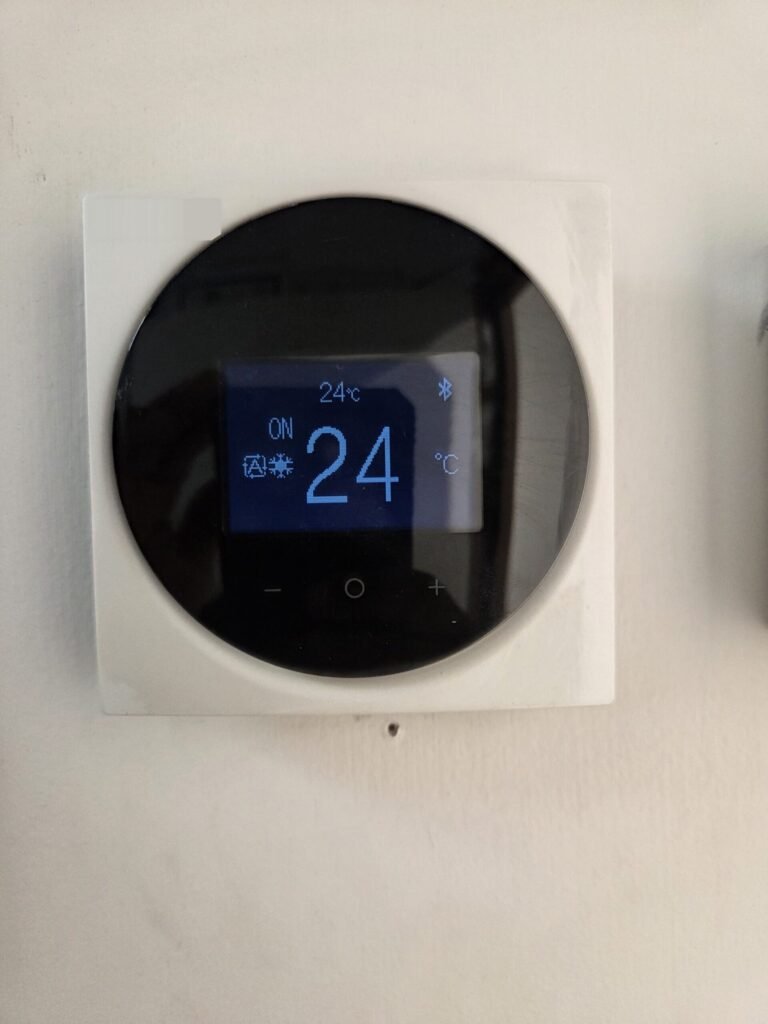 Commande murale d’une climatisation réversible